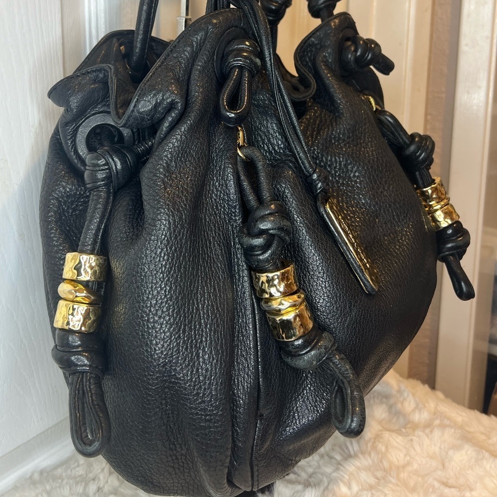 MICHAEL KORS BLACK ROSLYN LEATHER
SHOULDER BAG “THE ROSLYN” - Picture 4 of 16
